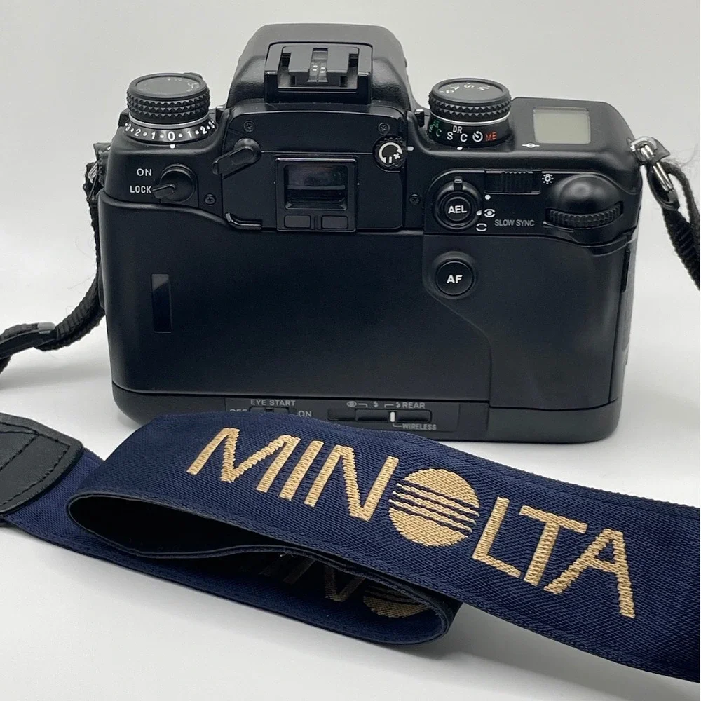Minolta Maxxum 9 35mm SLR Film Camera w Strap and Manual Camera Only Fast Ship🔥